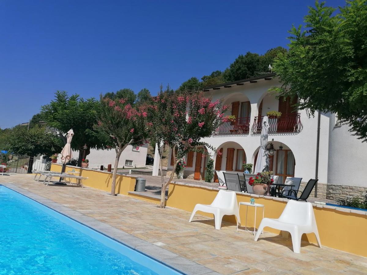 B&B Villa Ginevra Pietralunga  Bagian luar foto